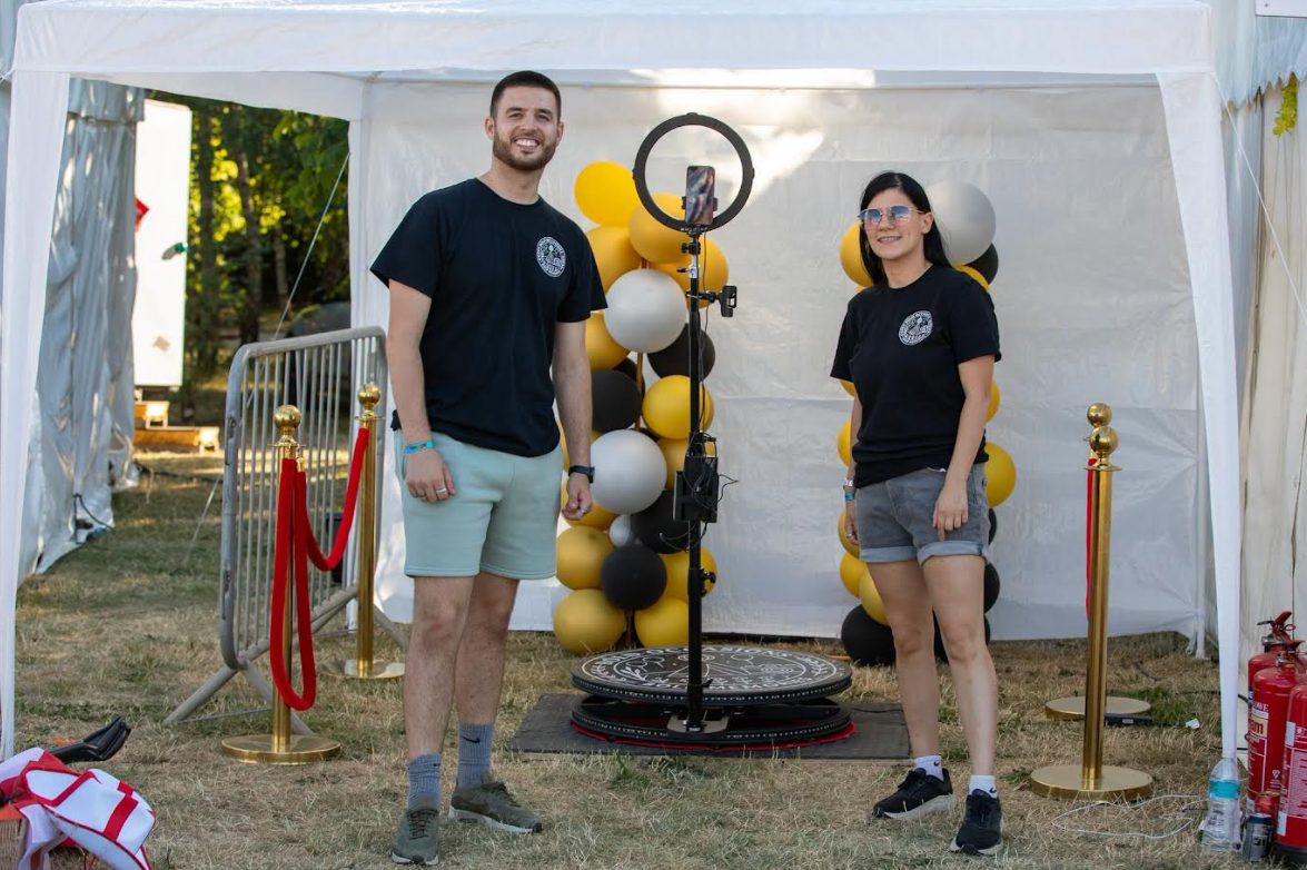 Bold Occasions team with the 360 booth at an outdoor event